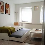 Wohnen Im Zentrum Von In Hubi1 קרפלד