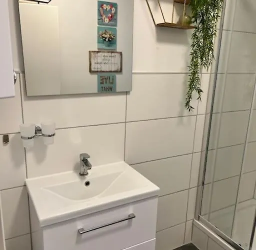 公寓 Wohnen Im Zentrum Von In Hubi1